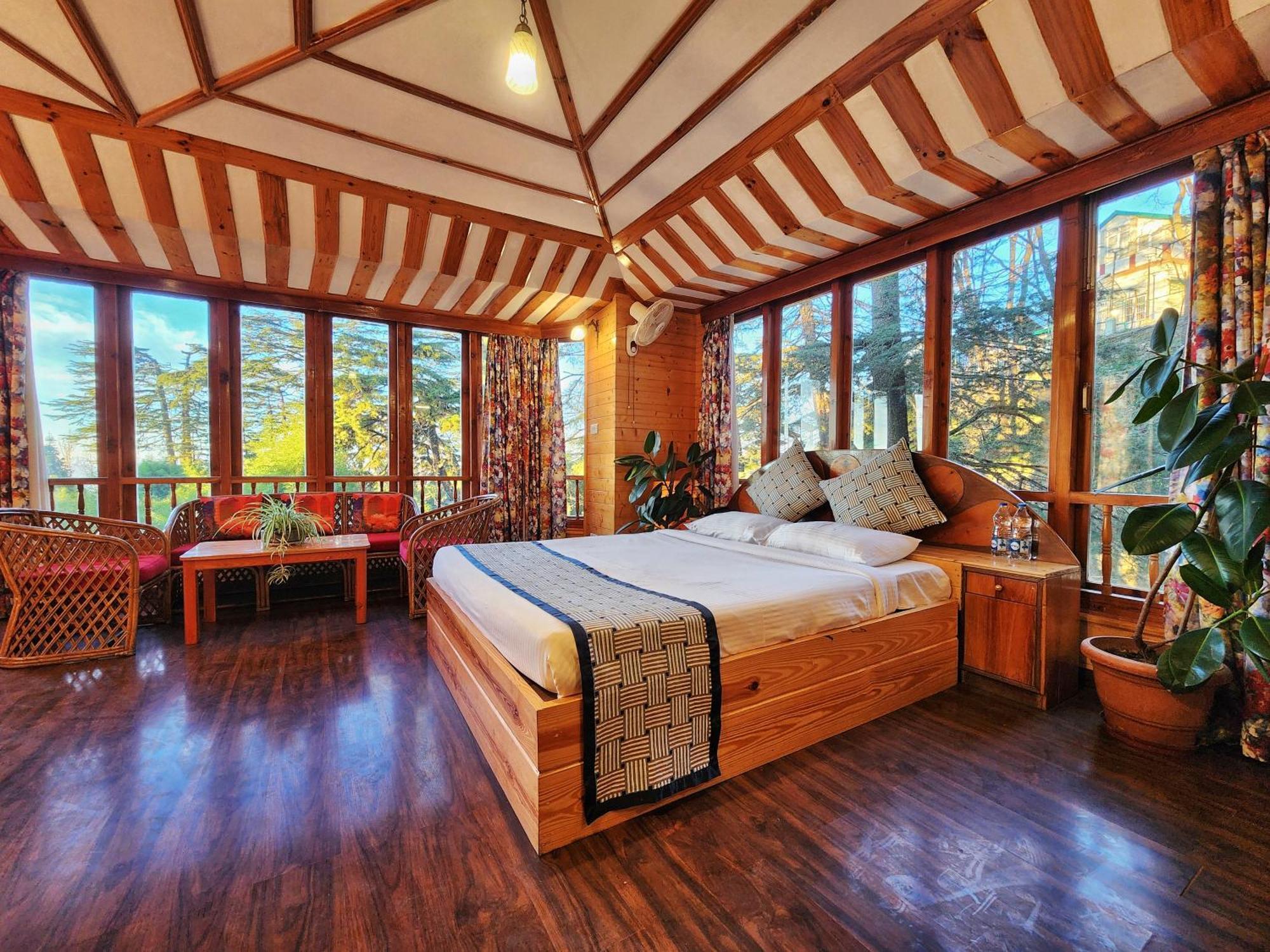 Hotel Pineview Шимла Екстериор снимка
