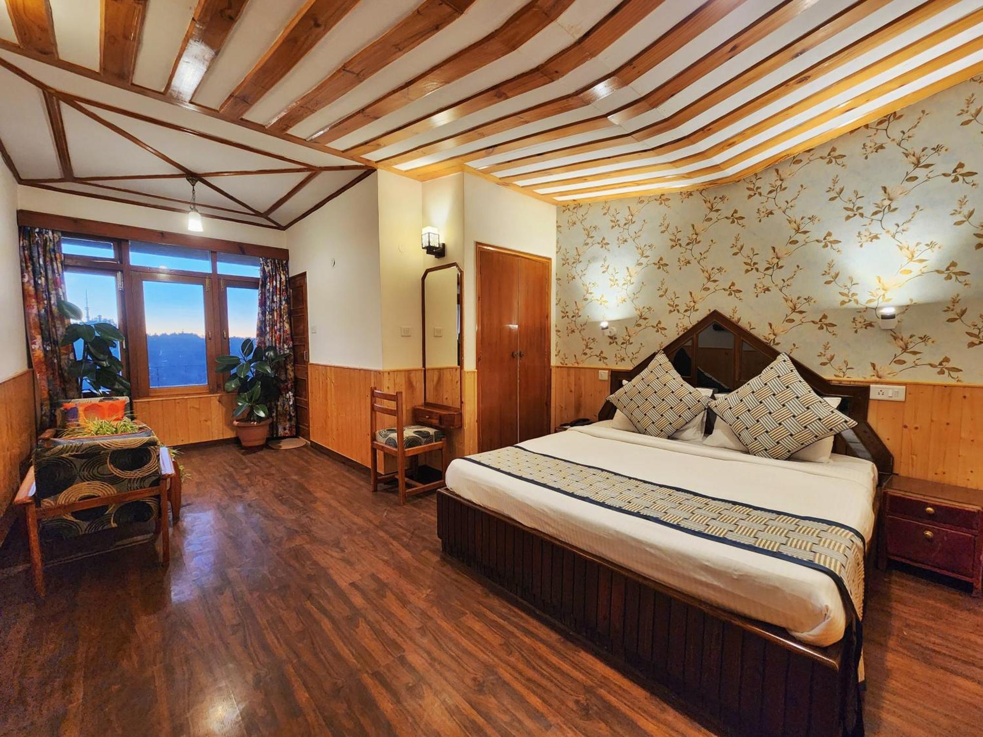 Hotel Pineview Шимла Екстериор снимка